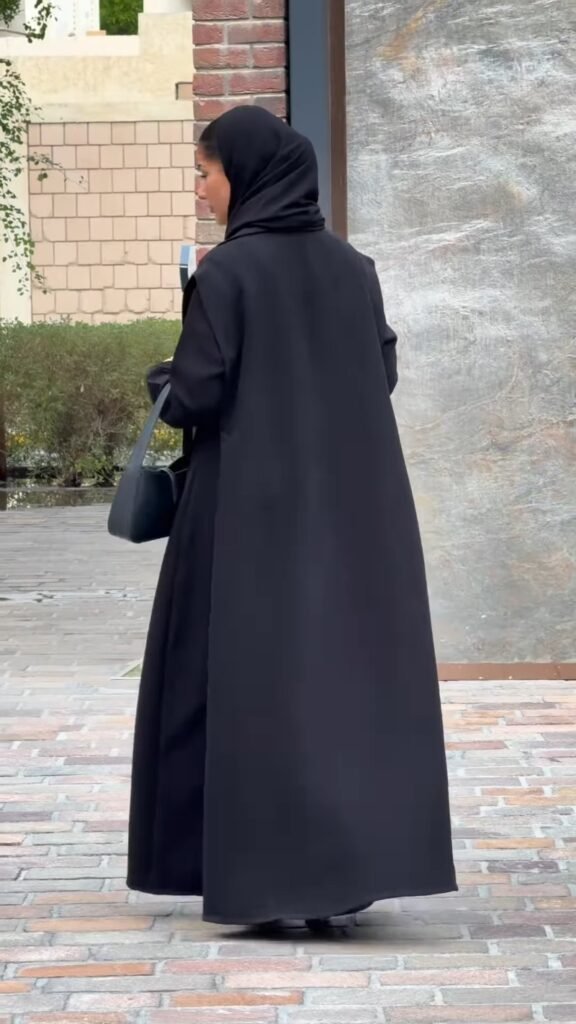 Midnight Elegance Double-Breasted Longline Abaya Coat - Photo 4