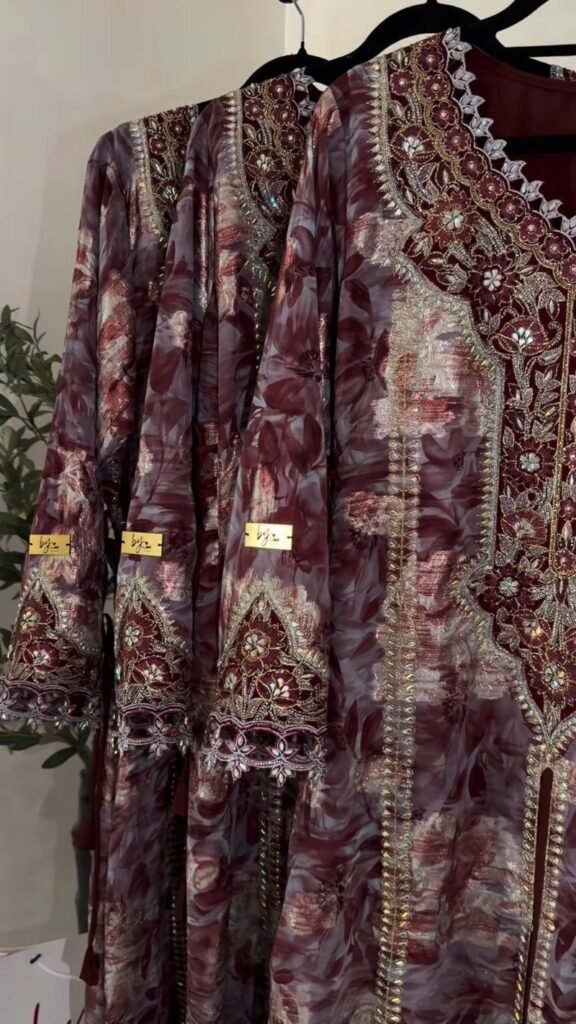 Maroon Floral Printed & Sequined Embellished Ethnic Kaftan – Available in One Colour Variant - Photo 2