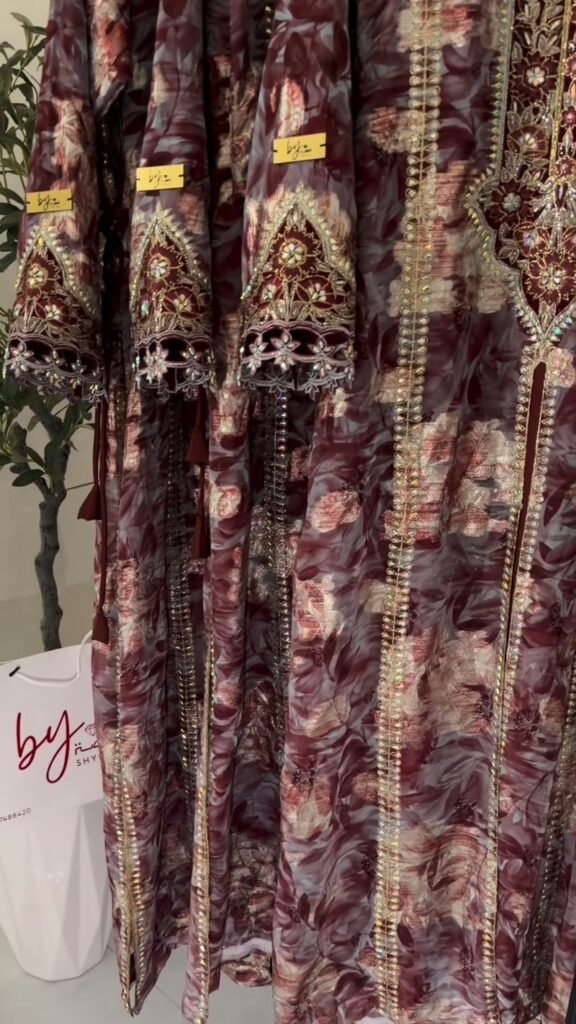 Maroon Floral Printed & Sequined Embellished Ethnic Kaftan – Available in One Colour Variant - Photo 5