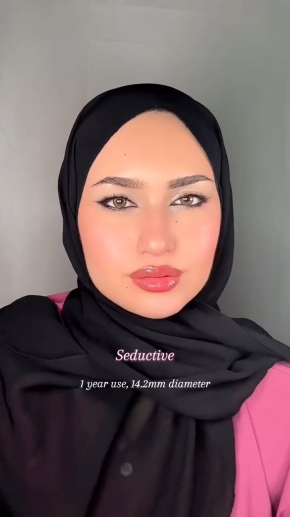Eyeholicc Seductive Colored Contact Lenses | 14.2mm Wide Diameter | 1-Year Use | Natural Hazel-Grey Eye Tint - Photo 2