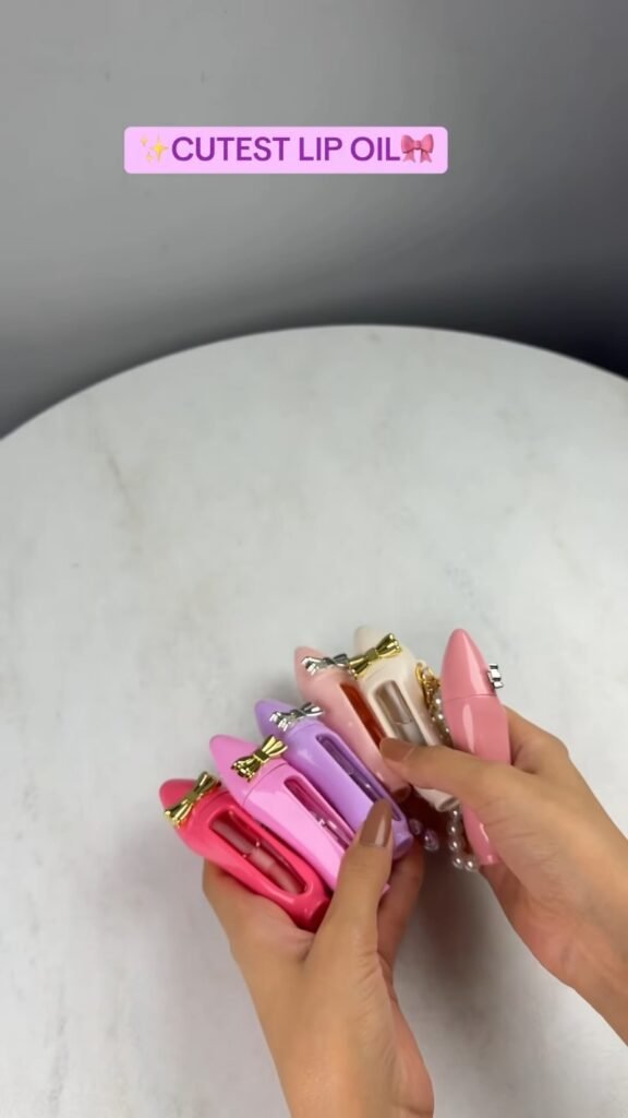 Cutest Bow-Charm Lip Oil | Glossy Tinted Lip Oil with Pearl Keychain | Travel-Friendly Mini Lip Care - Photo 6