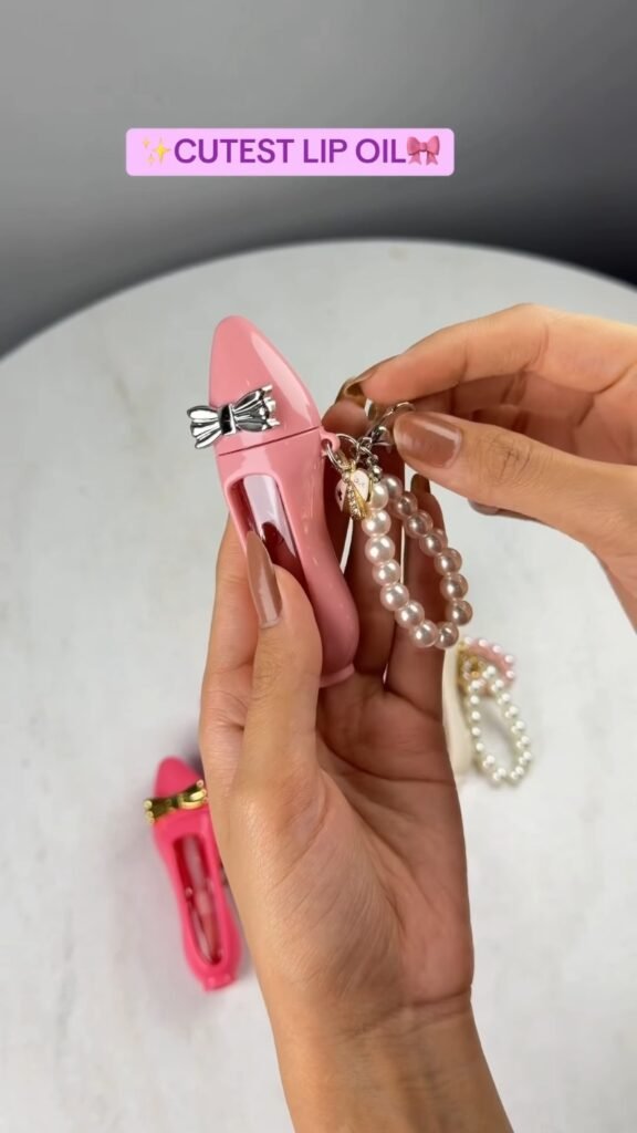 Cutest Bow-Charm Lip Oil | Glossy Tinted Lip Oil with Pearl Keychain | Travel-Friendly Mini Lip Care - Photo 5